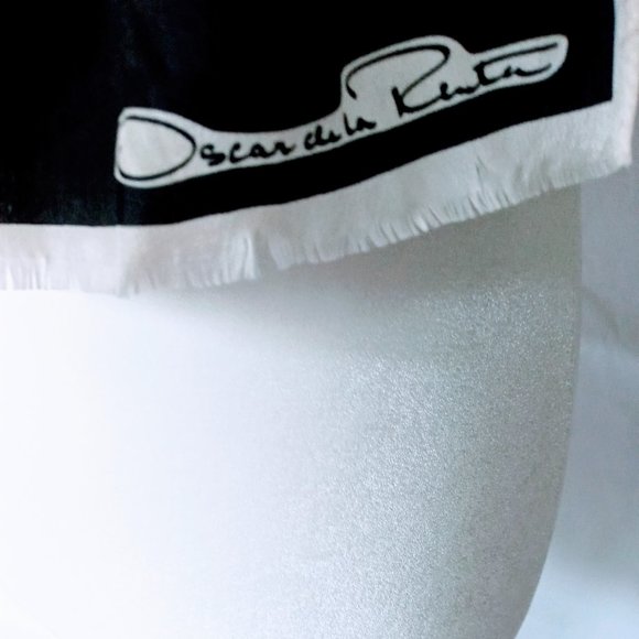 Oscar de la Renta Silk Scarf Geometric Design - Picture 4 of 5